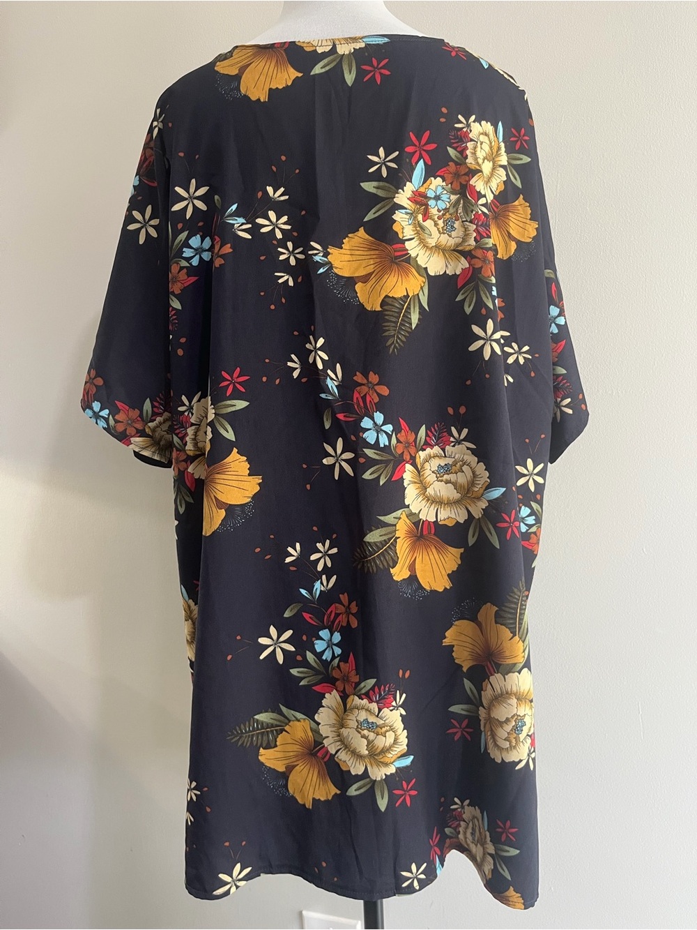Navy Blue Earth Toned Floral Tie-Front Oversized Women's Kimono Beach Cover-up - Picture 3 of 8